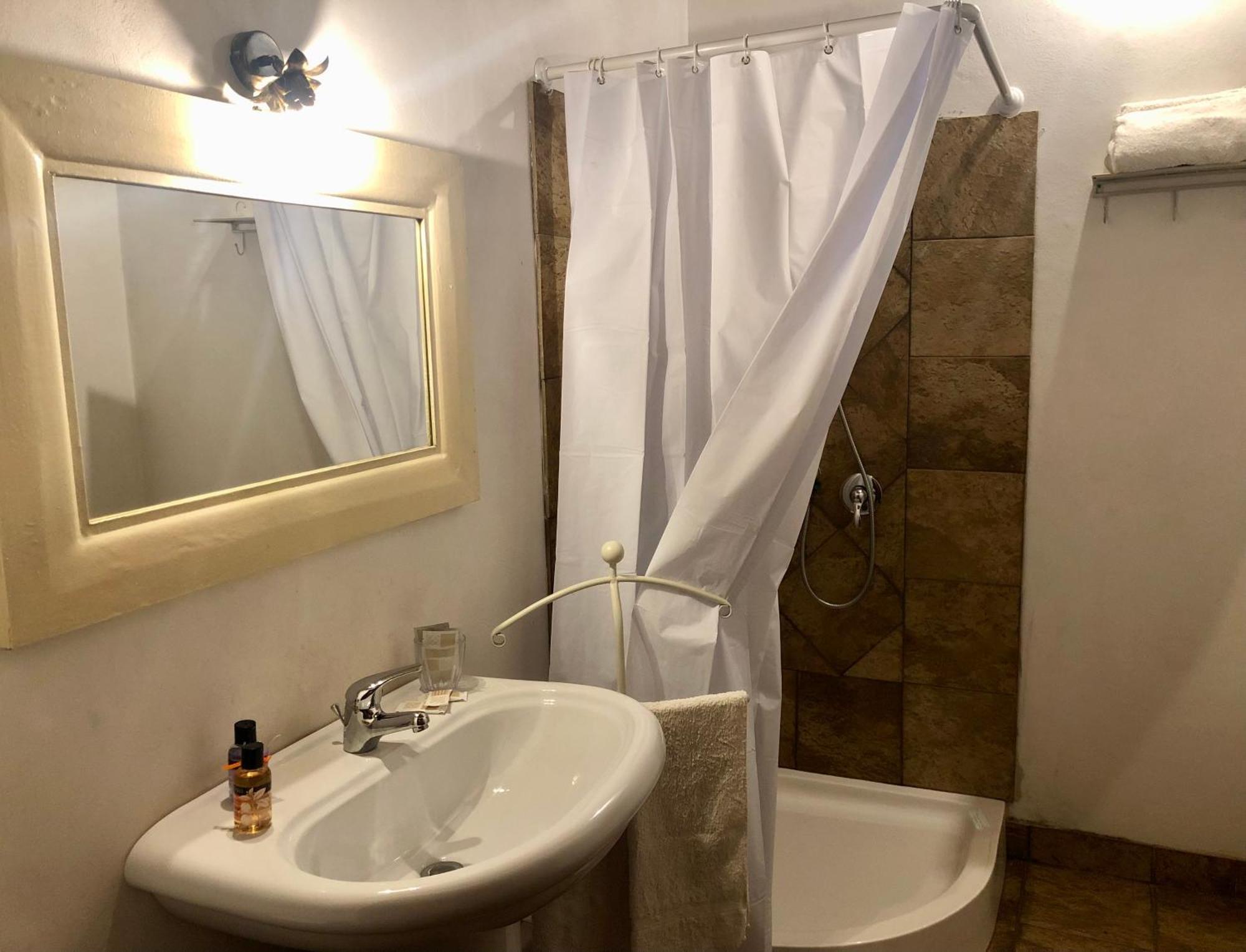 Casale Fedele Family Relax B&B Vicino Al Borgo รอนชิโญเน ห้อง รูปภาพ